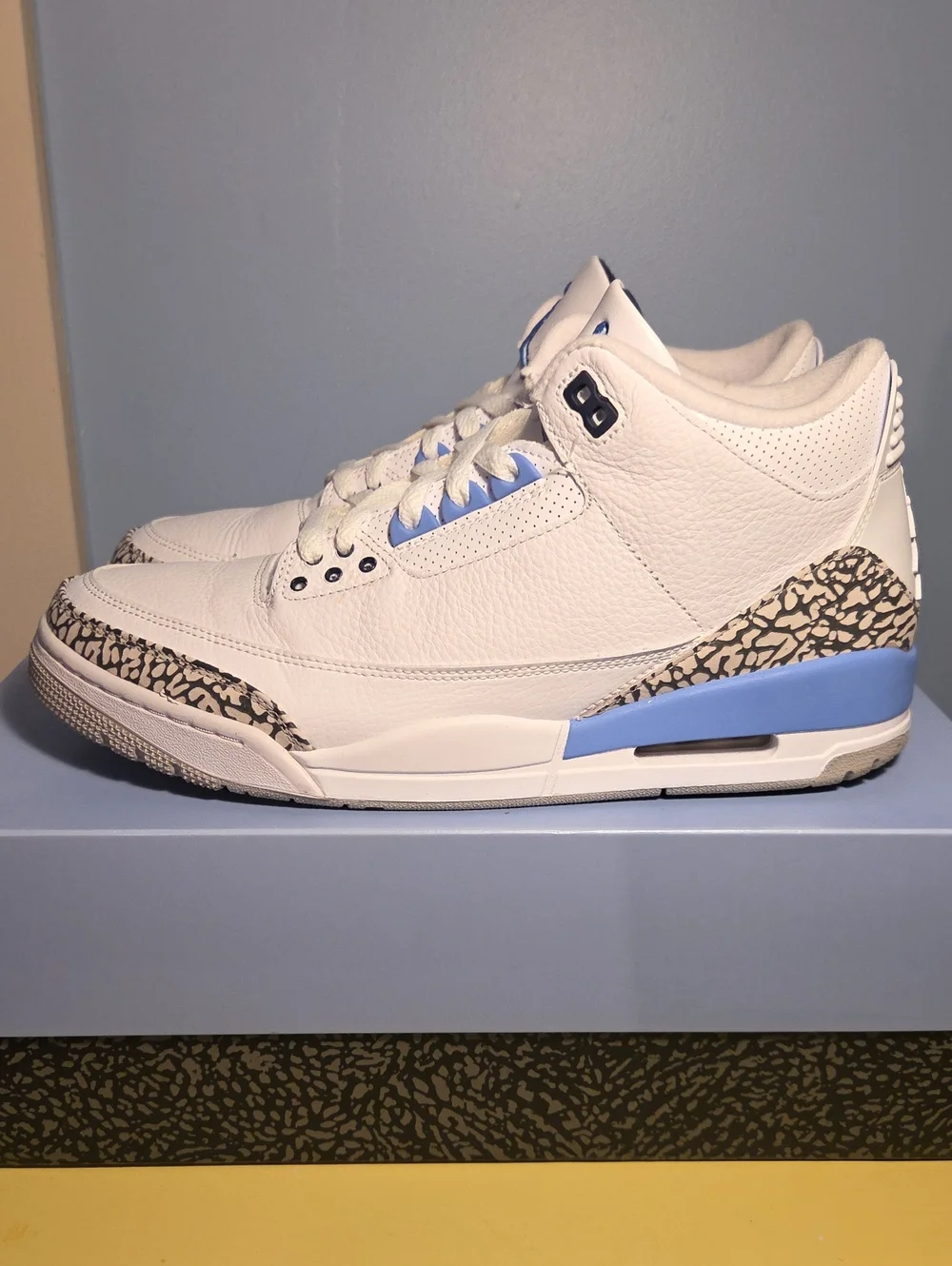 Jordan 3 Retro 'UNC' Size 10.5